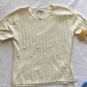 Vintage N Touch Ladies Cream Short Sleeve Sweater